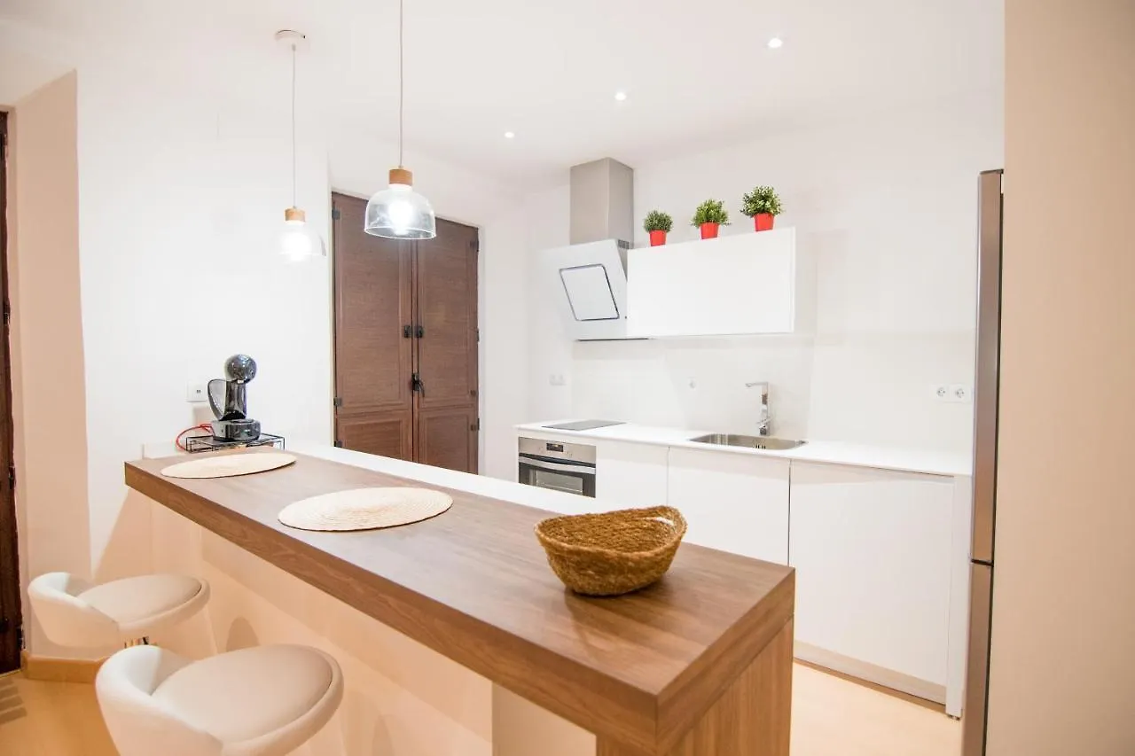 Tuguest Alhondiga Apartment Granada Spain